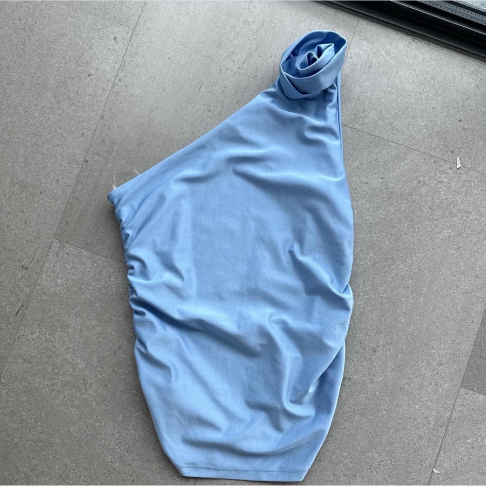 Baby blue top